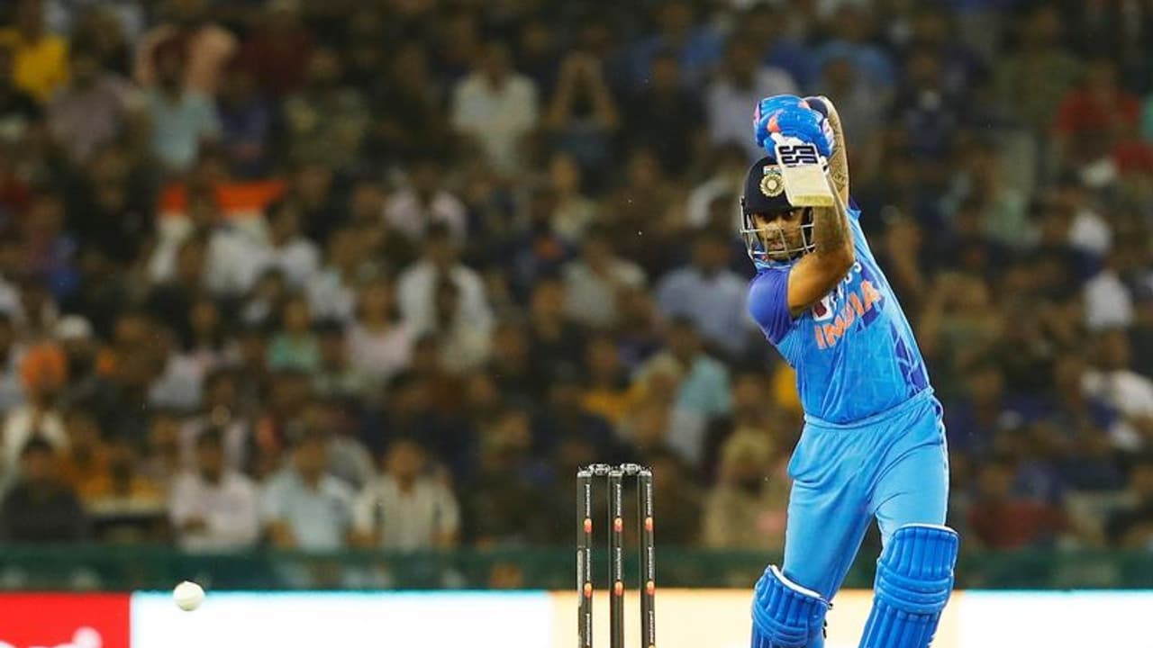 इंडिया बनाम ऑस्ट्रेलिया: केएल राहुल की आंखों में दिखी चमक, पंड्या ने लूटी महफिल लेकिन हार नहीं टाल पाए इंडिया बनाम ऑस्ट्रेलिया: केएल राहुल की आंखों में दिखी चमक, पंड्या ने लूटी महफिल लेकिन हार नहीं टाल पाए