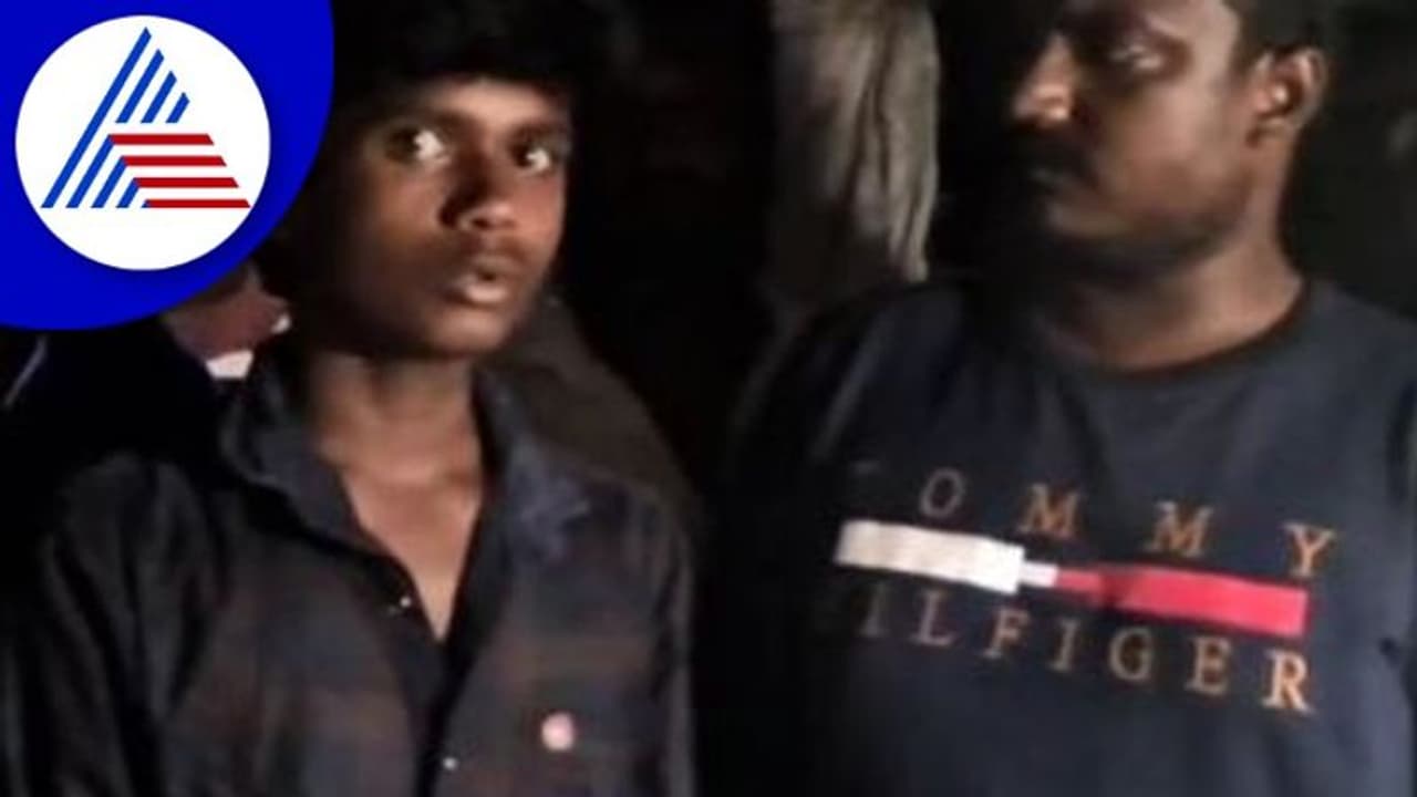 ದೇವರ ಕೋಲು ಮುಟ್ಟಿದ್ದಕ್ಕೆ ದಲಿತ ಬಾಲಕಗೆ ಹಲ್ಲೆ, ದಂಡ ದೇವರ ಕೋಲು ಮುಟ್ಟಿದ್ದಕ್ಕೆ ದಲಿತ ಬಾಲಕಗೆ ಹಲ್ಲೆ, ದಂಡ