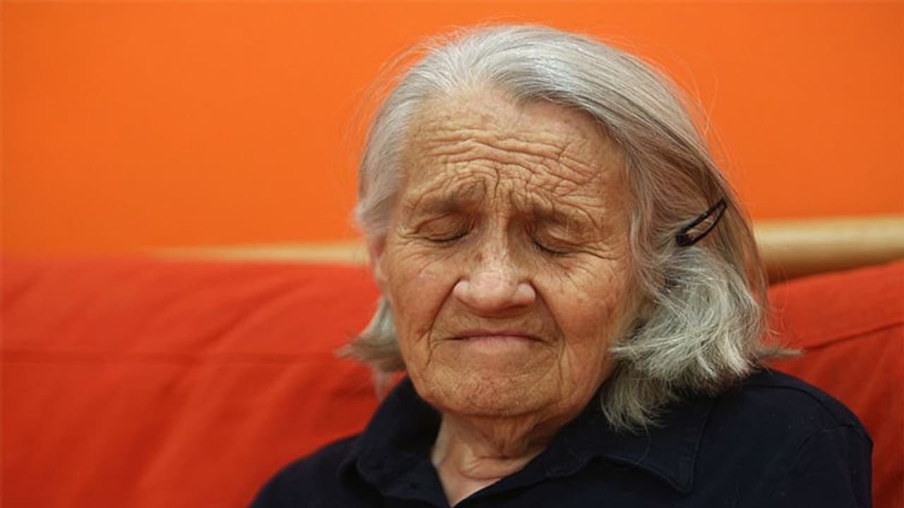 World Alzheimer's Day 2022: क्या होती है अल्जाइमर और डिमेंशिया बीमारी, जानें इसके कारण और बचाव World Alzheimer's Day 2022: क्या होती है अल्जाइमर और डिमेंशिया बीमारी, जानें इसके कारण और बचाव