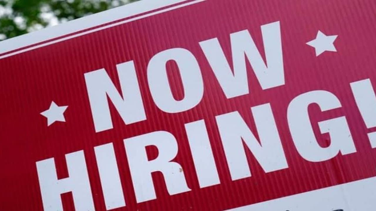 Work From Anywhere: 9 हजार भारतीयों को जॉब ऑफर करेगी यह ग्लोबल सॉफ्टवेयर कंपनी Work From Anywhere: 9 हजार भारतीयों को जॉब ऑफर करेगी यह ग्लोबल सॉफ्टवेयर कंपनी