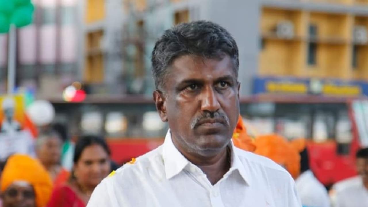 என் சகோதரிகள், தாய்மார்களை பழித்து பேசியவர் எவனா இருந்தாலும் சும்மா விடமாட்டேன்! எதுக்கும் அசராத உத்தம ராமசாமி என் சகோதரிகள், தாய்மார்களை பழித்து பேசியவர் எவனா இருந்தாலும் சும்மா விடமாட்டேன்! எதுக்கும் அசராத உத்தம ராமசாமி