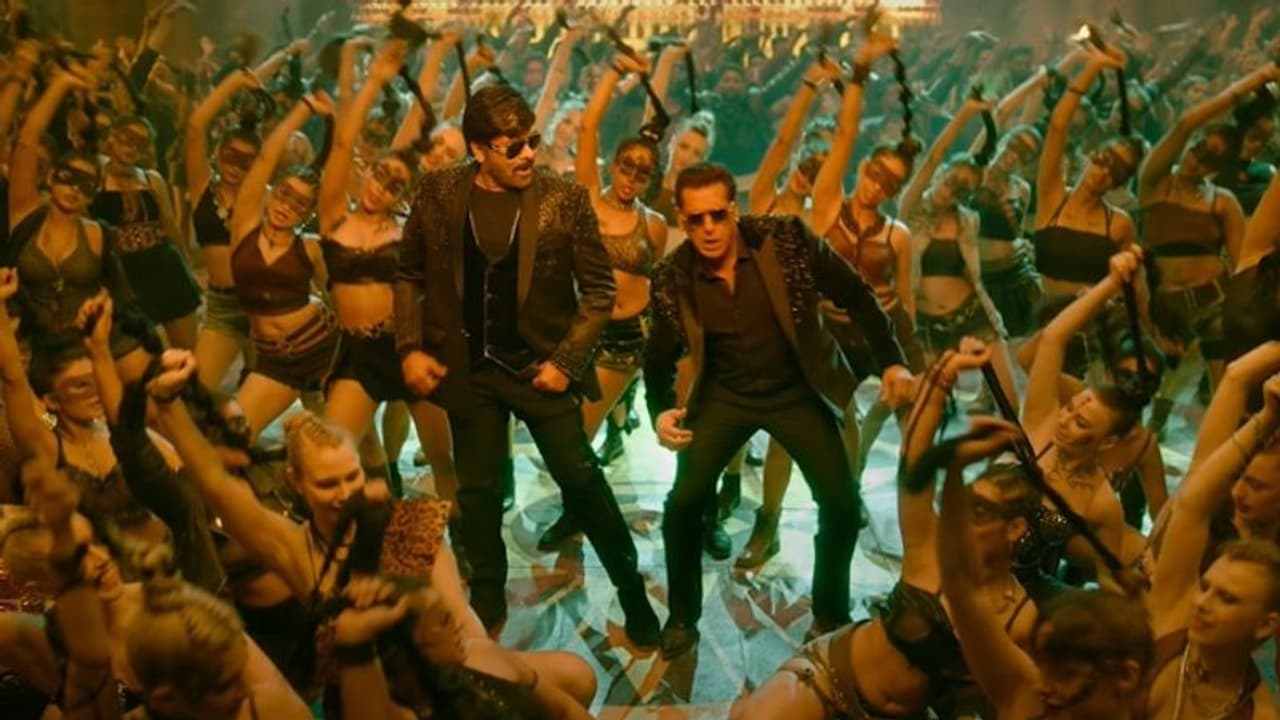 ഡാന്സ് ഫ്ലോറിനെ ത്രസിപ്പിച്ച് ചിരഞ്ജീവി, സല്മാന് ഖാന്; 'ഗോഡ്ഫാദറി'ലെ പാട്ടെത്തി ഡാന്സ് ഫ്ലോറിനെ ത്രസിപ്പിച്ച് ചിരഞ്ജീവി, സല്മാന് ഖാന്; 'ഗോഡ്ഫാദറി'ലെ പാട്ടെത്തി