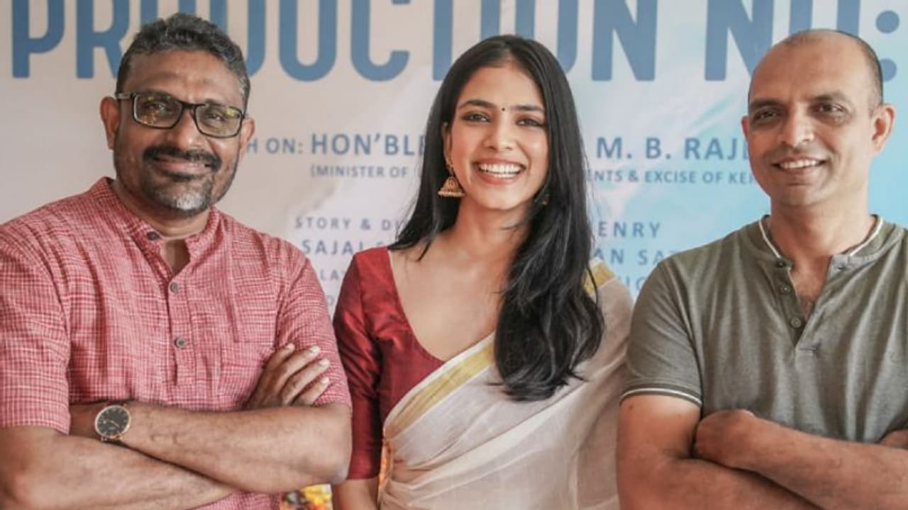 ബെന്യാമനും ഇന്ദുഗോപനും കൈകോര്ക്കുന്നു, നായികയായി മാളവിക മോഹനൻ തിരിച്ചെത്തുന്നു ബെന്യാമനും ഇന്ദുഗോപനും കൈകോര്ക്കുന്നു, നായികയായി മാളവിക മോഹനൻ തിരിച്ചെത്തുന്നു