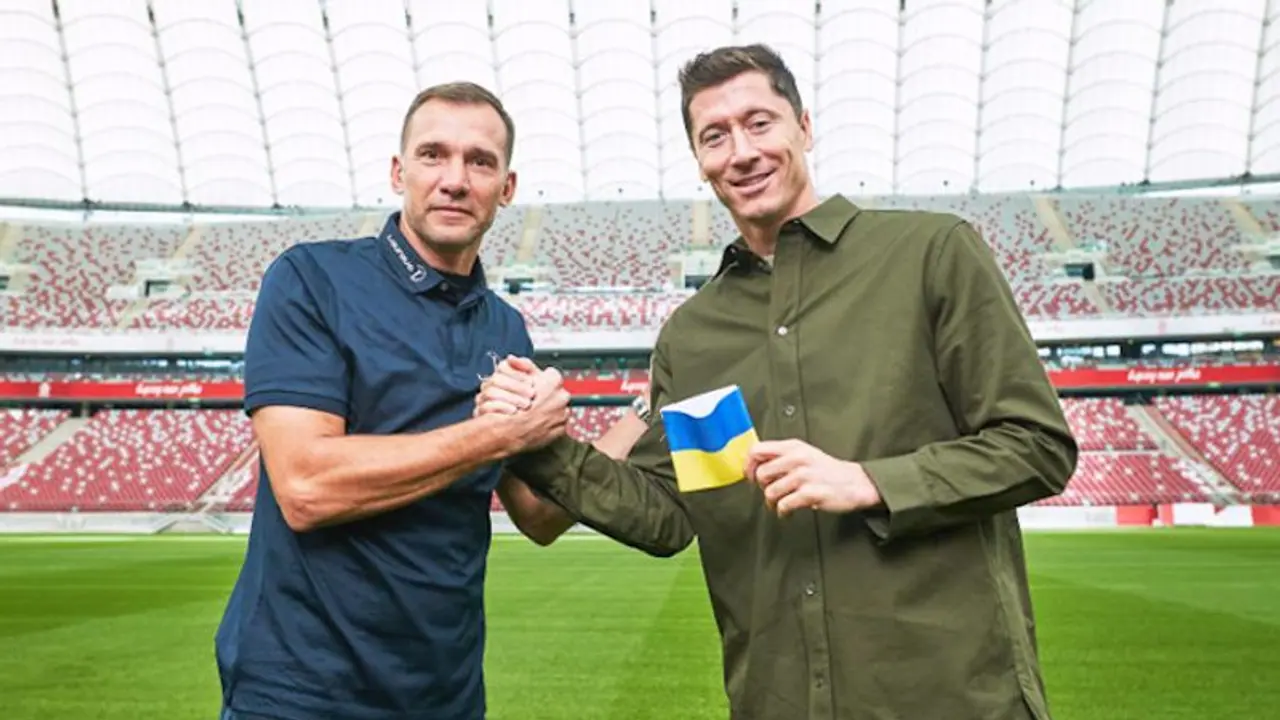 Polish icon Lewandowski's pledge to wear Ukrainian armband at World Cup 2022 wins hearts
