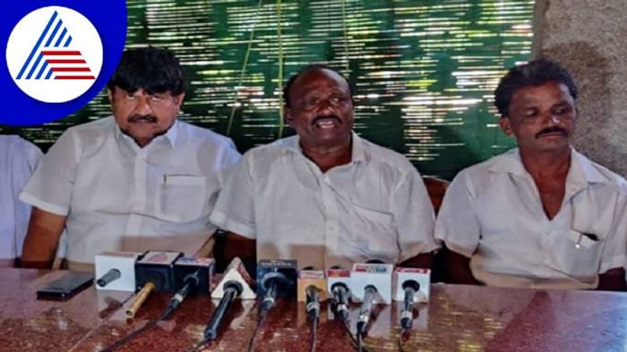 ಕುಟುಂಬ ರಾಜಕಾರಣ, ಗುಂಪುಗಾರಿಕೆಯಿಂದ ಬೇಸತ್ತು ಜೆಡಿಎಸ್ ತೊರೆದೆ: ಸಿಂಗರಾಜಪುರ ರಾಜಣ್ಣ ಕುಟುಂಬ ರಾಜಕಾರಣ, ಗುಂಪುಗಾರಿಕೆಯಿಂದ ಬೇಸತ್ತು ಜೆಡಿಎಸ್ ತೊರೆದೆ: ಸಿಂಗರಾಜಪುರ ರಾಜಣ್ಣ