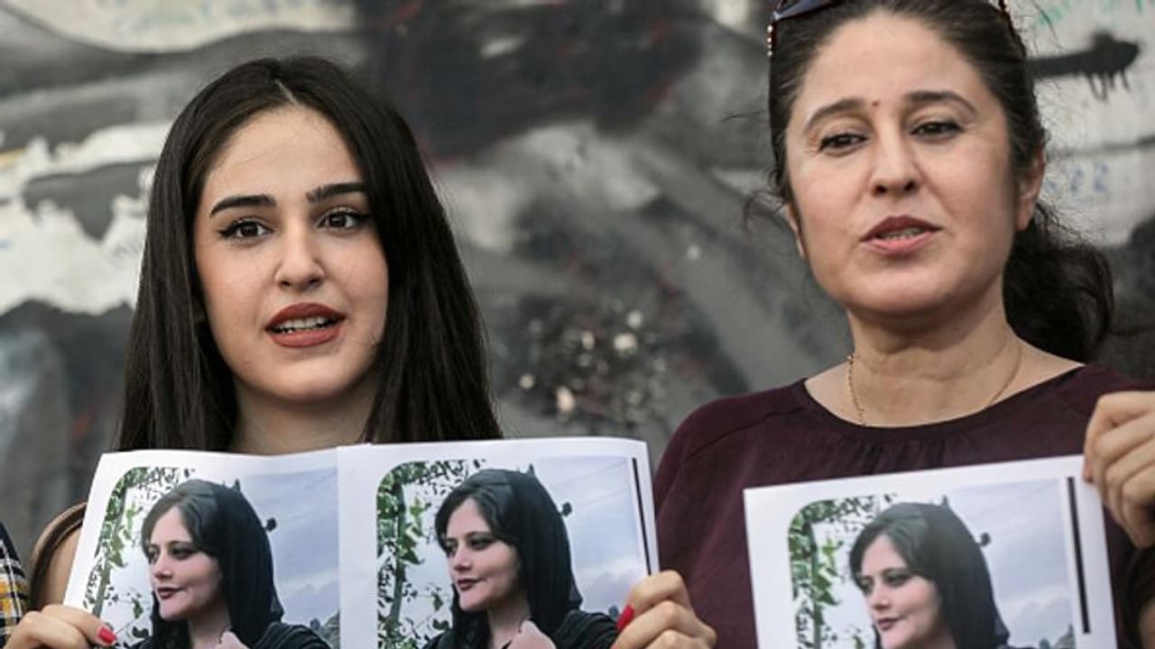 ഹിജാബ് വിരുദ്ധ പ്രക്ഷോഭം; രാജ്യത്തെ പ്രശസ്തരെ ഇറാനിയന്‍ സര്‍ക്കാര്‍ ലക്ഷ്യം വച്ചിരുന്നെന്ന് വെളിപ്പെടുത്തല്‍ 