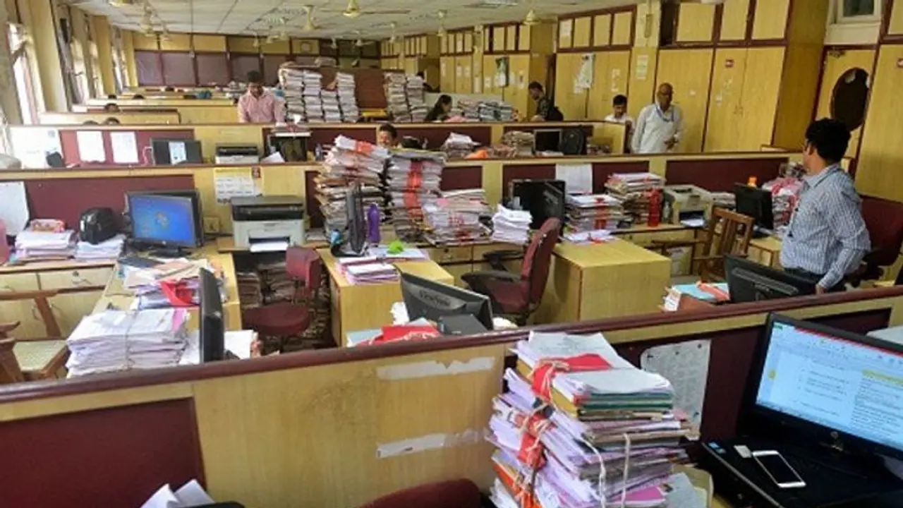 DA verdict: ডিএ নিয়ে হাইকোর্টের রায়ে হতাশ তৃণমূল, পাল্টা তোপ বিজেপির DA verdict: ডিএ নিয়ে হাইকোর্টের রায়ে হতাশ তৃণমূল, পাল্টা তোপ বিজেপির