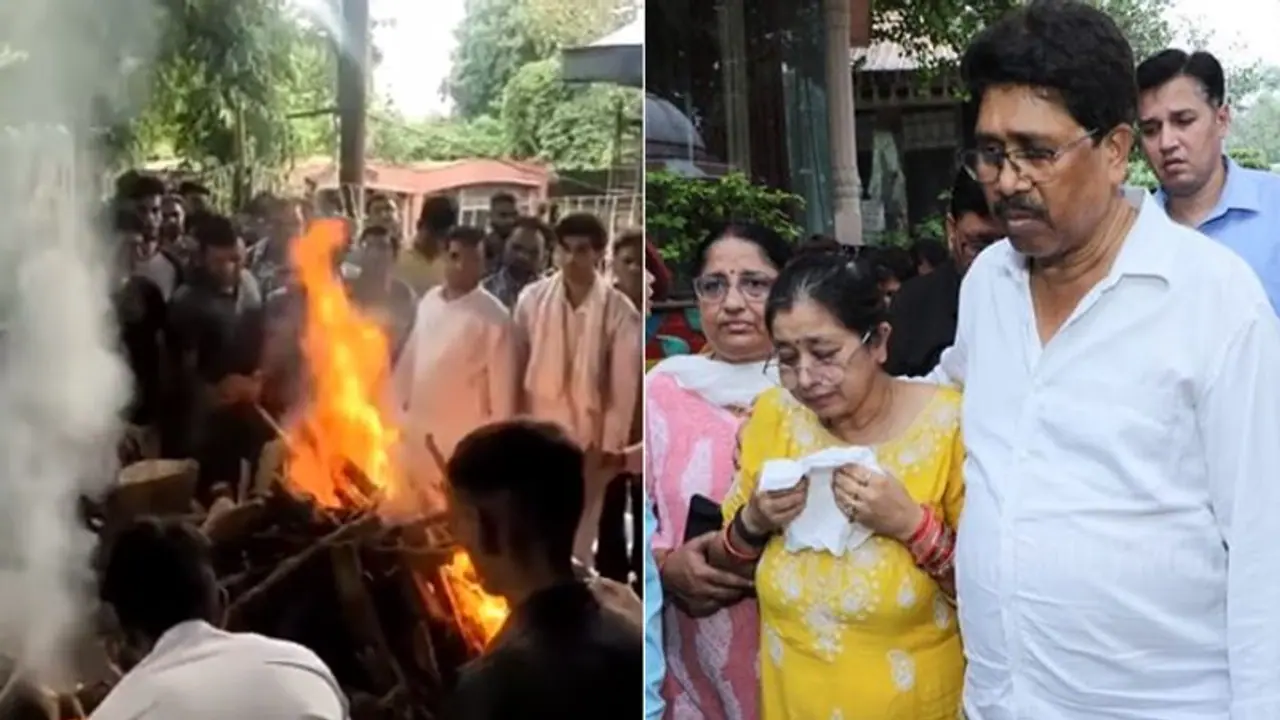 Raju Srivastava Funeral: पंचतत्व में विलीन कॉमेडियन, पति को अंतिम विदाई देते फूट फूटकर रोई पत्नी शिखा Raju Srivastava Funeral: पंचतत्व में विलीन कॉमेडियन, पति को अंतिम विदाई देते फूट फूटकर रोई पत्नी शिखा