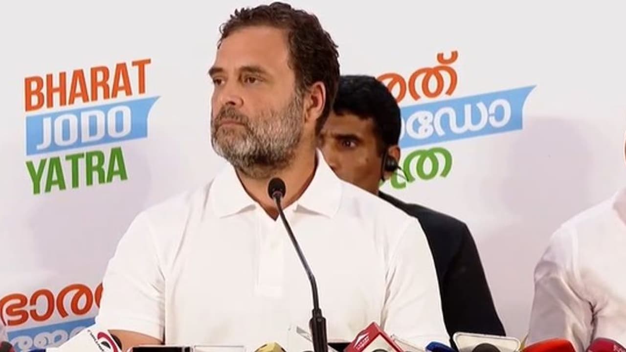 அனைத்து வகையான வகுப்புவாதமும் வன்முறையும் சகித்துக் கொள்ள முடியாதது: ராகுல் காந்தி!!