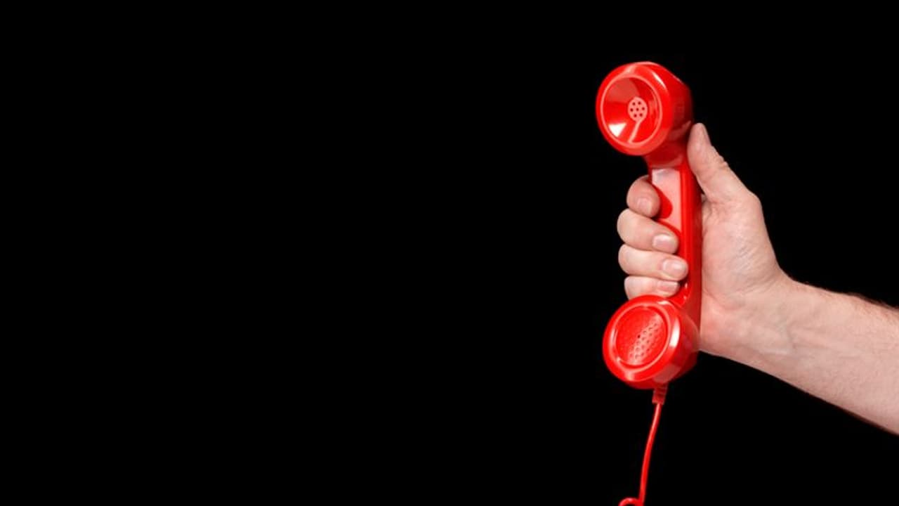 ఆపరేషన్ ఆకర్ష్ : ఫోన్లలో ఎవరితో మాట్లాడించాలనుకున్నారు? అవతలి వ్యక్తులు ఎవరు?? ఆపరేషన్ ఆకర్ష్ : ఫోన్లలో ఎవరితో మాట్లాడించాలనుకున్నారు? అవతలి వ్యక్తులు ఎవరు??