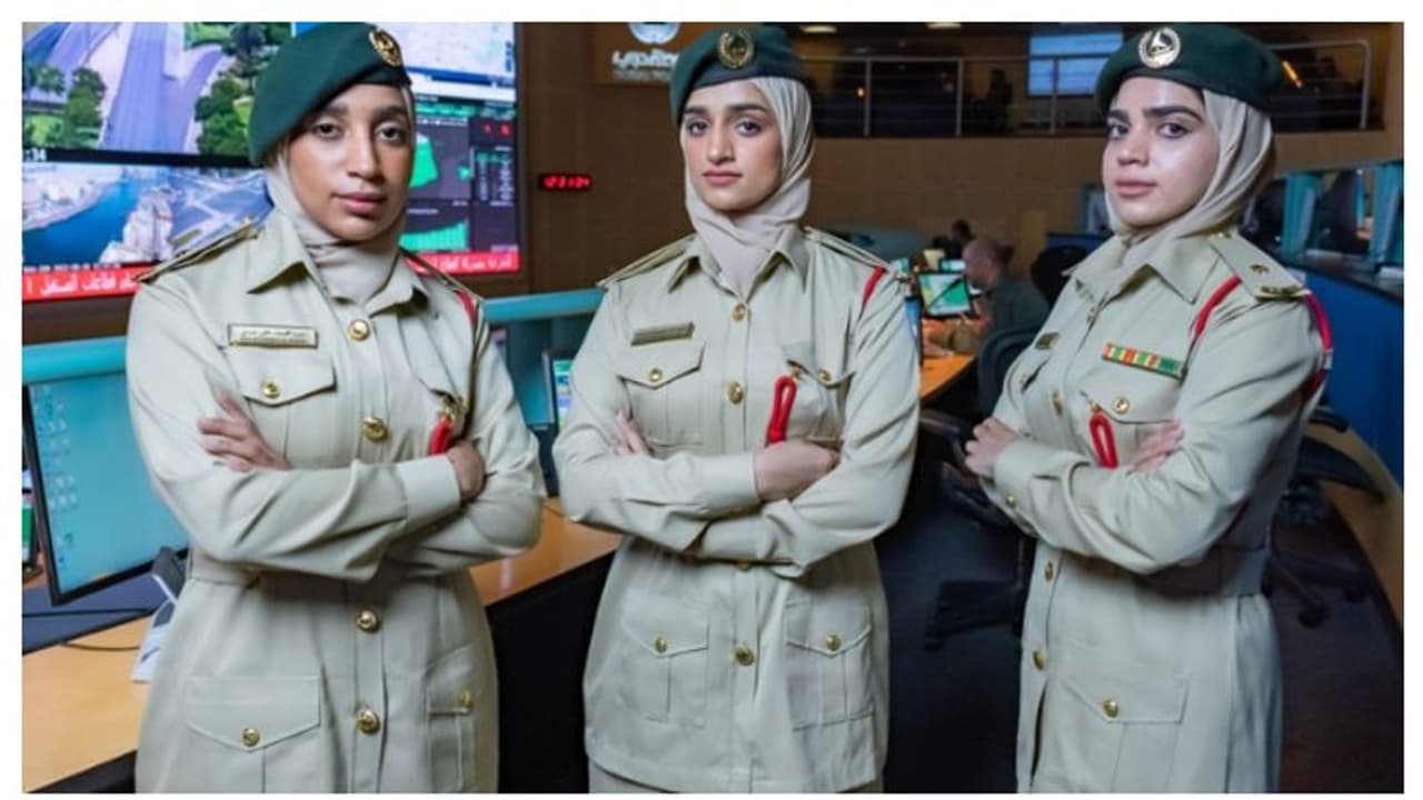 ദുബൈ പൊലീസ് കമാന്ഡ് സെന്റര് നിയന്ത്രിക്കാന് വനിതകളും ദുബൈ പൊലീസ് കമാന്ഡ് സെന്റര് നിയന്ത്രിക്കാന് വനിതകളും