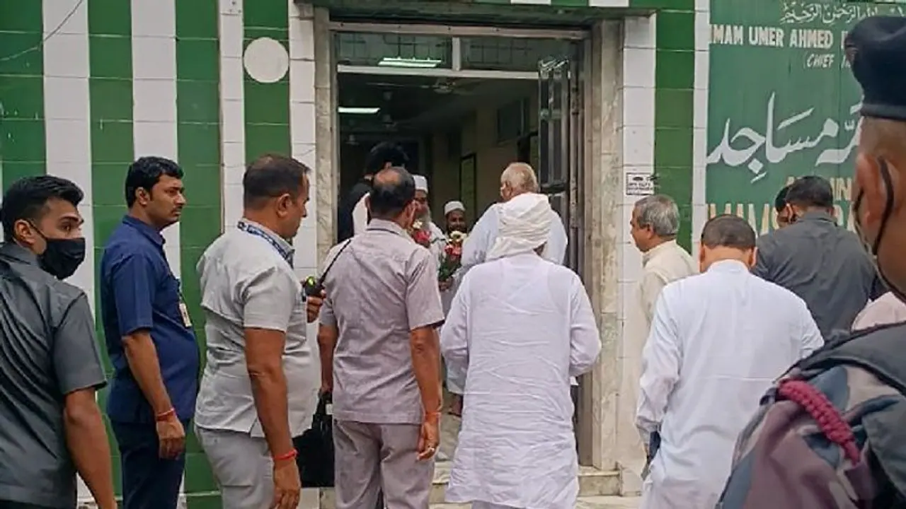 Mohan Bhagwat is 'rashtra pita', says Imam organisation head after meeting RSS chief at mosque