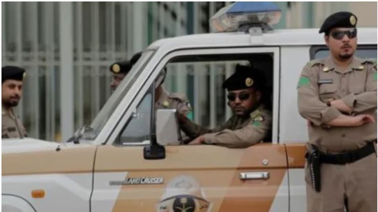 കള്ളനോട്ട് നിര്‍മ്മാണ കേന്ദ്രത്തില്‍ റെയ്ഡ്; വിദേശികളടക്കം പിടിയില്‍