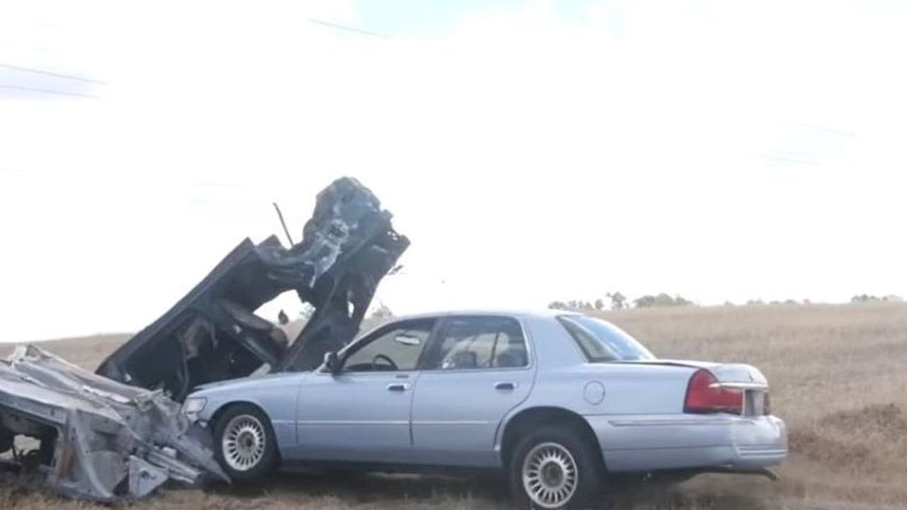 गजब है iPhon 14 का SOS फीचर, कार एक्सीडेंट का पता पहले लगा लेता है.. इमरजेंसी सर्विसेज को भी भेजता है अलर्ट