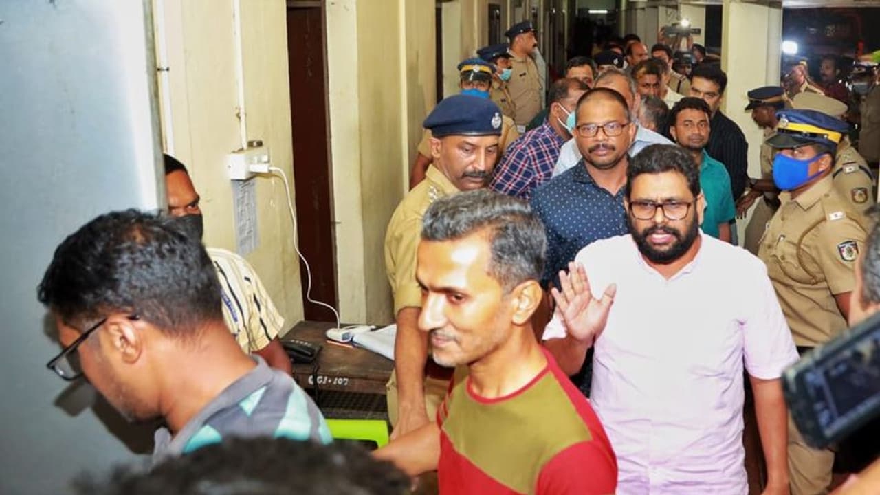 'ഇസ്ലാമിക ഭരണത്തിന് ശ്രമിച്ചു, കേരളത്തിലെ പ്രമുഖരെ വധിക്കാന് പദ്ധതിയിട്ടു'; പോപ്പുലര് ഫ്രണ്ടിനെതിരെ എന്ഐഎ 'ഇസ്ലാമിക ഭരണത്തിന് ശ്രമിച്ചു, കേരളത്തിലെ പ്രമുഖരെ വധിക്കാന് പദ്ധതിയിട്ടു'; പോപ്പുലര് ഫ്രണ്ടിനെതിരെ എന്ഐഎ