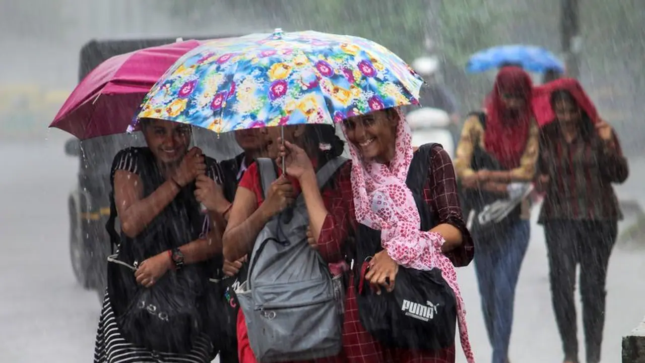 IMD predicts heavy rainfall in Mumbai, Delhi; anticipates normal monsoon in July