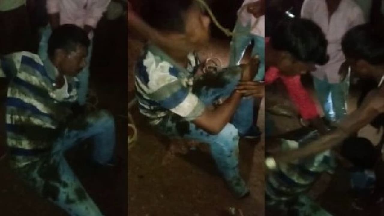 पूरे देश में खाकी शर्मिंदाः पशु के साथ रेप करता पकड़ा गया पुलिसवाला, करतूत आपको हैरान कर देगी पूरे देश में खाकी शर्मिंदाः पशु के साथ रेप करता पकड़ा गया पुलिसवाला, करतूत आपको हैरान कर देगी