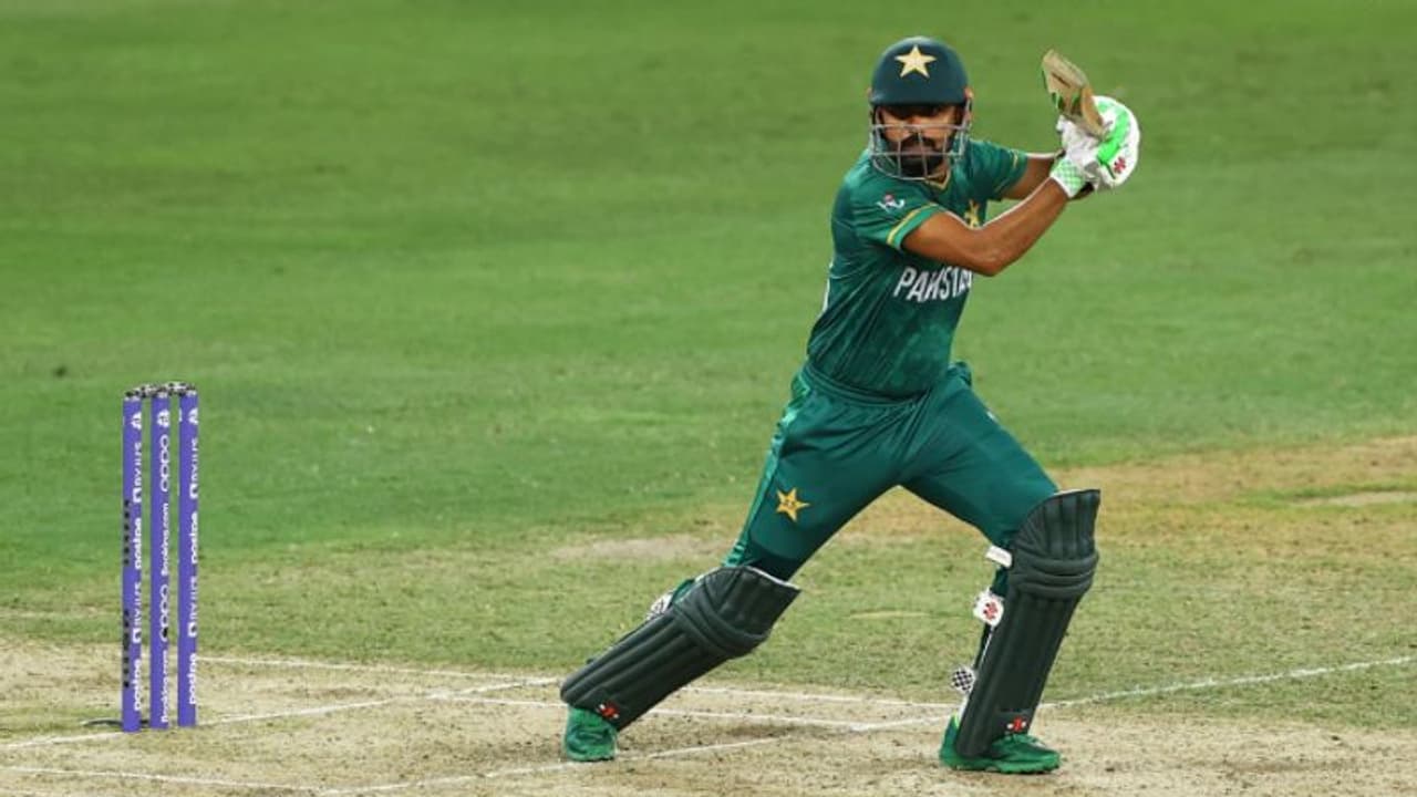 ഒറ്റക്ക് പൊരുതി ബാബര്‍; ഇംഗ്ലണ്ടിനെതിരെ പാക്കിസ്ഥാന് ഭേദപ്പെട്ട സ്കോര്‍