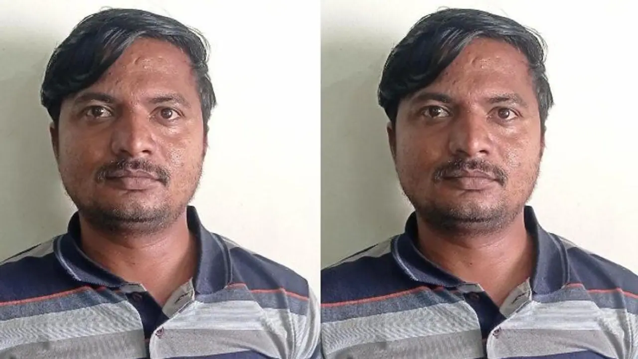 ವಿಜಯಪುರ: PWD ಇಂಜಿನಿಯರ್ ನೇಮಕಾತಿ ಅಕ್ರಮದಲ್ಲಿ ಶಿಕ್ಷಕನ ಕೈವಾಡ, ಅಮಾನತು ವಿಜಯಪುರ: PWD ಇಂಜಿನಿಯರ್ ನೇಮಕಾತಿ ಅಕ್ರಮದಲ್ಲಿ ಶಿಕ್ಷಕನ ಕೈವಾಡ, ಅಮಾನತು