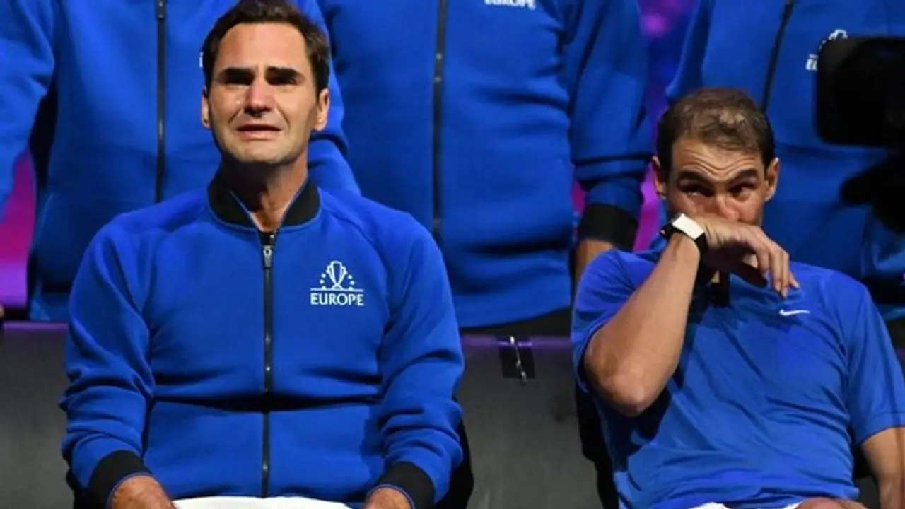 ರೋಜರ್ ಫೆಡರರ್ ವಿದಾಯದ ಪಂದ್ಯ: ಪಂದ್ಯ ಮುಗಿದ ಬಳಿಕ ಬಿಕ್ಕಿ ಬಿಕ್ಕಿ ಅತ್ತ ರಾಫಾ ಫೆಡರರ್..! ವಿಡಿಯೋ ವೈರಲ್ ರೋಜರ್ ಫೆಡರರ್ ವಿದಾಯದ ಪಂದ್ಯ: ಪಂದ್ಯ ಮುಗಿದ ಬಳಿಕ ಬಿಕ್ಕಿ ಬಿಕ್ಕಿ ಅತ್ತ ರಾಫಾ ಫೆಡರರ್..! ವಿಡಿಯೋ ವೈರಲ್