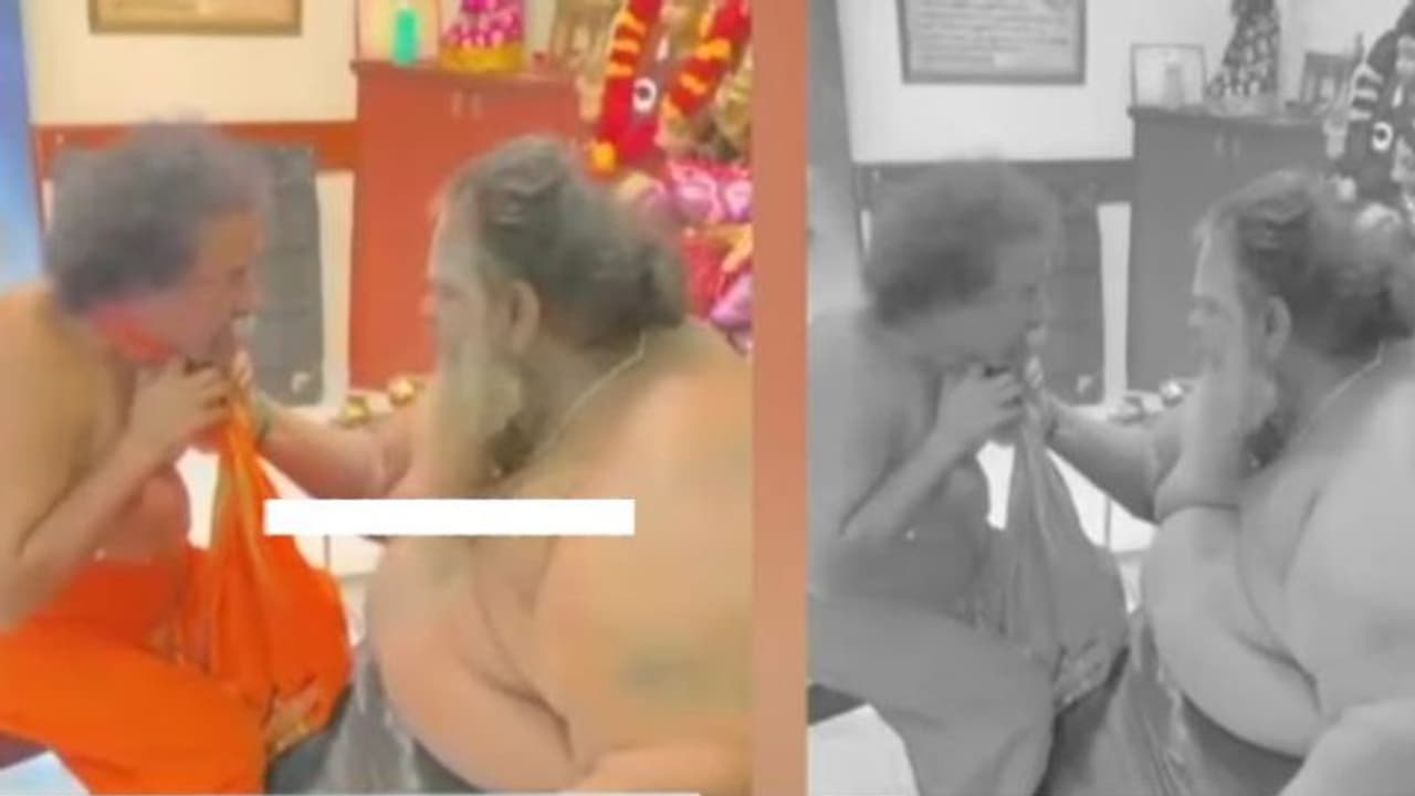 பட்டுக்கோட்டை ருத்ர சித்தரை இறுக்கி பிடித்து சிங்கப்பூர் சாமியார் செய்த அசிங்கம்.. நிர்வாணமாக காரில்.. 