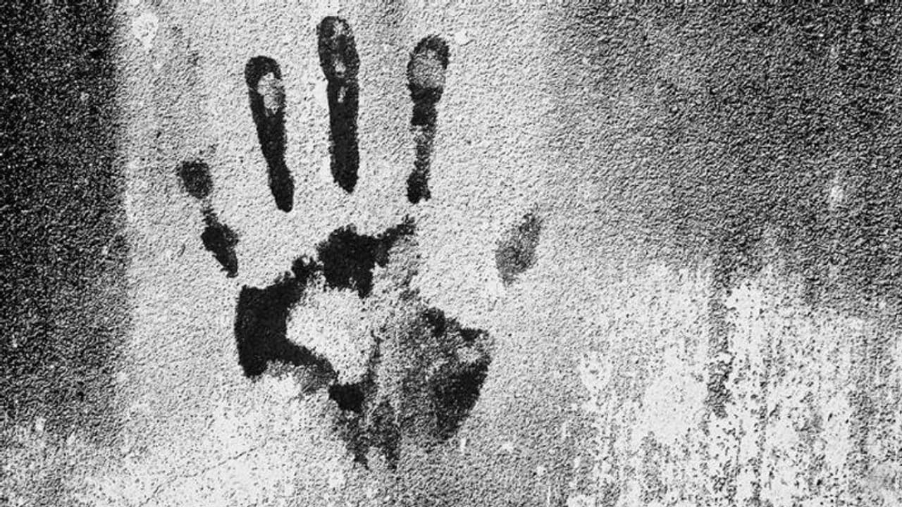 தந்தையுடன் காணாமல் போன மகள்.. 20 நாட்கள் கழித்து தாய்க்கு கிடைத்த அதிர்ச்சி தகவல் ! தந்தையுடன் காணாமல் போன மகள்.. 20 நாட்கள் கழித்து தாய்க்கு கிடைத்த அதிர்ச்சி தகவல் !