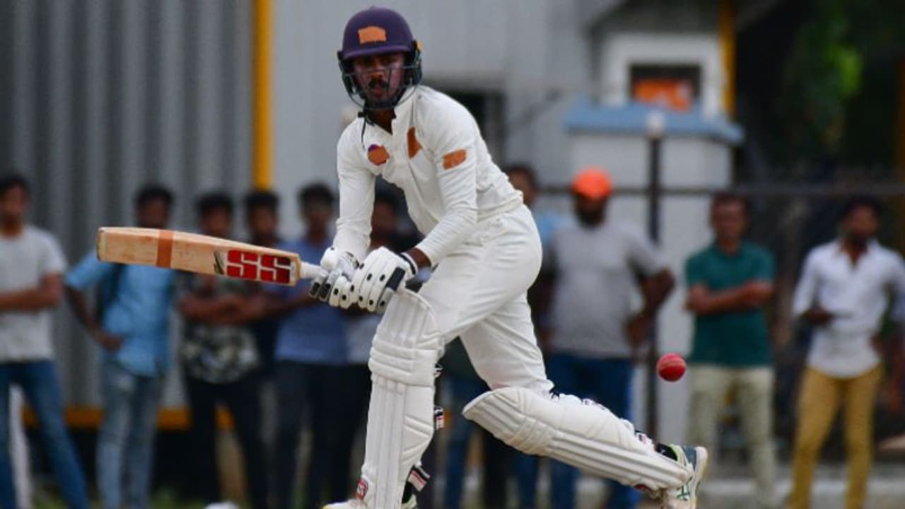 വിജയ് ഹസാരെ: ഗോവയ്ക്കെതിരെ വിജയലക്ഷ്യം പിന്തുടരുന്ന കേരളത്തിന് മികച്ച തുടക്കം, രോഹന് ക്രീസില് വിജയ് ഹസാരെ: ഗോവയ്ക്കെതിരെ വിജയലക്ഷ്യം പിന്തുടരുന്ന കേരളത്തിന് മികച്ച തുടക്കം, രോഹന് ക്രീസില്