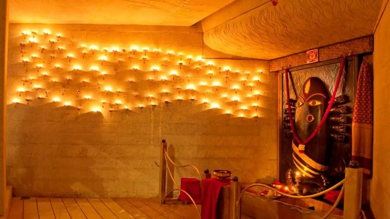 Navratri Special: लिंग भैरवी मंदिर में नवरात्रि अभिषेकम का Live, दर्शन मात्र से भय असफलता होगी दूर Navratri Special: लिंग भैरवी मंदिर में नवरात्रि अभिषेकम का Live, दर्शन मात्र से भय असफलता होगी दूर