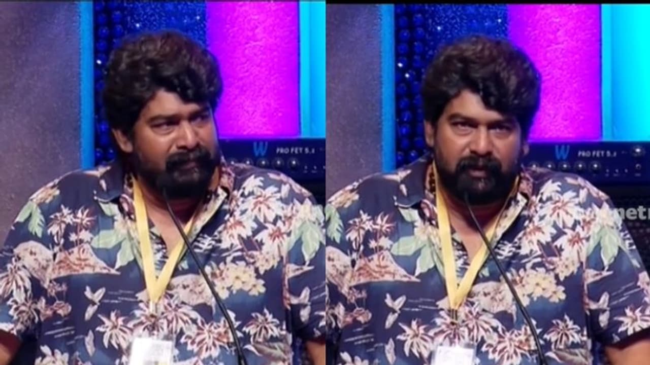 'എനിക്കിതിലും വലിയ നേട്ടം നേടാനാകുമോ എന്നറിയില്ല'; അവാർഡ് വേദിയിൽ ശബ്ദമിടറി ജോജു 'എനിക്കിതിലും വലിയ നേട്ടം നേടാനാകുമോ എന്നറിയില്ല'; അവാർഡ് വേദിയിൽ ശബ്ദമിടറി ജോജു