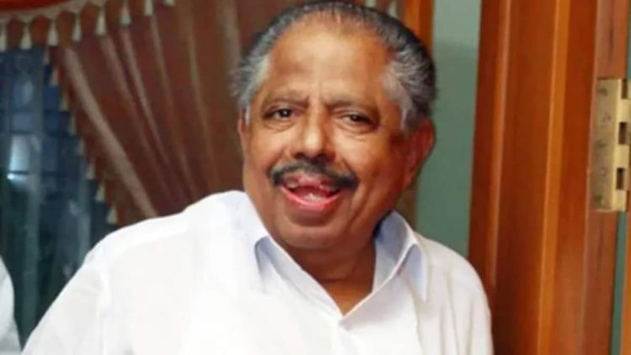 ആര്യാടന് മുഹമ്മദ്; മലപ്പുറത്തിന്റെ കുഞ്ഞാക്ക, കോണ്ഗ്രസിന്റെ അതികായന് ആര്യാടന് മുഹമ്മദ്; മലപ്പുറത്തിന്റെ കുഞ്ഞാക്ക, കോണ്ഗ്രസിന്റെ അതികായന്