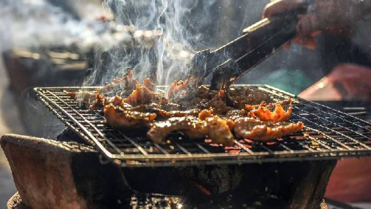 മാംസം കഴിക്കുന്ന പുരുഷന്മാർക്ക് സെക്സ് നിഷേധിക്കണമെന്ന് പെറ്റ മാംസം കഴിക്കുന്ന പുരുഷന്മാർക്ക് സെക്സ് നിഷേധിക്കണമെന്ന് പെറ്റ