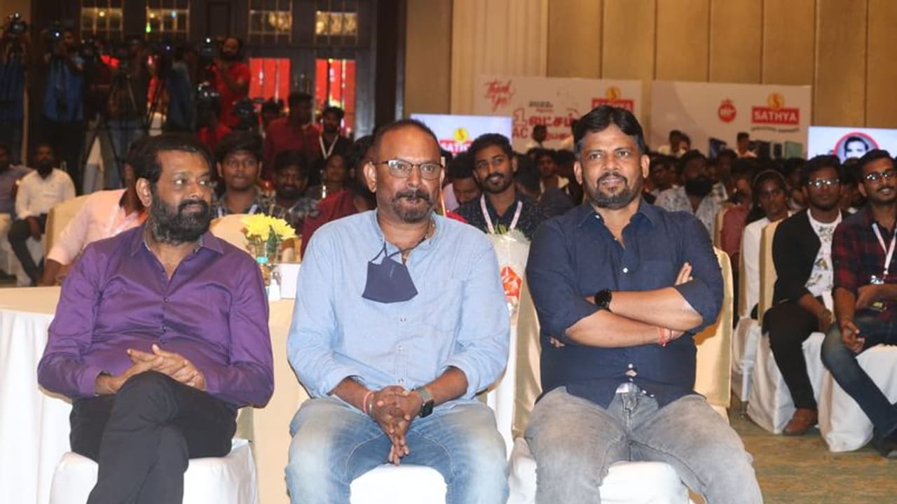 விஜய், அஜித் சம்மதித்தால் இருவரையும் ஒரே படத்தில் இயக்க நான் தயார்..! இயக்குநர் வெங்கட் பிரபு ஓபன் டாக்..! விஜய், அஜித் சம்மதித்தால் இருவரையும் ஒரே படத்தில் இயக்க நான் தயார்..! இயக்குநர் வெங்கட் பிரபு ஓபன் டாக்..!