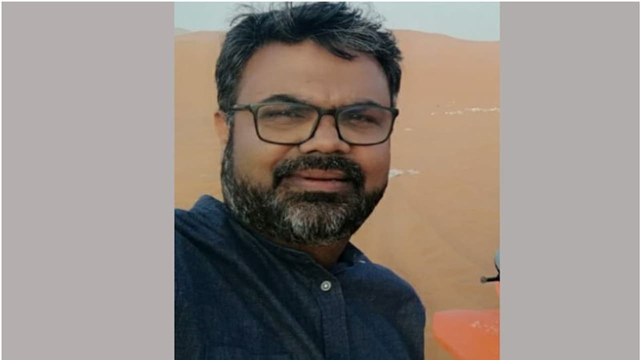 പ്രവാസി മലയാളി ഹൃദയാഘാതം മൂലം മരിച്ചു പ്രവാസി മലയാളി ഹൃദയാഘാതം മൂലം മരിച്ചു