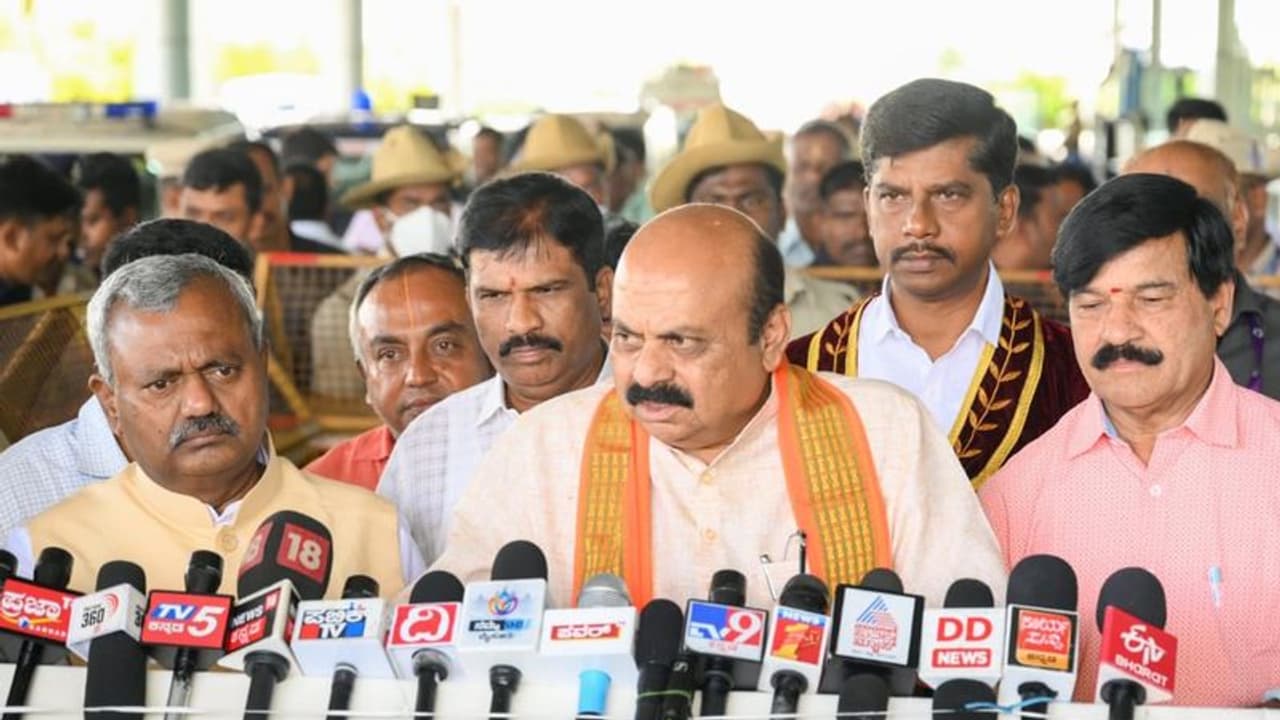 ಬೇಕಿದ್ದರೆ ರಾಜ್ಯಾದ್ಯಂತ ‘ಪೇಸಿಎಂ’ ಮಾಡಿ: ಕಾಂಗ್ರೆಸ್‌ ವಿರುದ್ಧ ಕಿಡಿಕಾರಿದ ಬೊಮ್ಮಾಯಿ