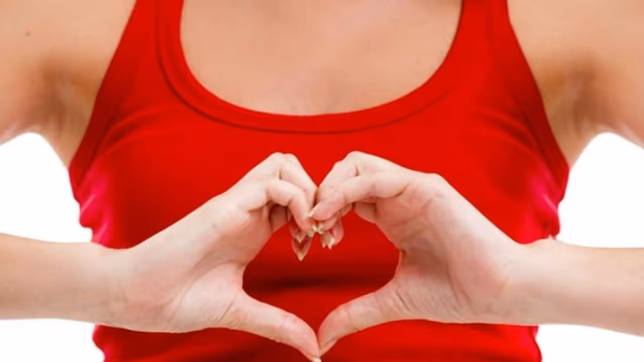 World Heart Day 2022: ഹൃദയത്തിന്റെ ആരോഗ്യത്തിന് കുടിക്കാം ഈ ഒമ്പത് പാനീയങ്ങള്... World Heart Day 2022: ഹൃദയത്തിന്റെ ആരോഗ്യത്തിന് കുടിക്കാം ഈ ഒമ്പത് പാനീയങ്ങള്...