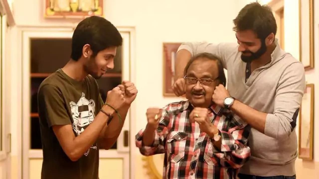 అనిరుధ్ తాత, దర్శకుడు ఎస్వీ రమణన్ కన్నుమూత అనిరుధ్ తాత, దర్శకుడు ఎస్వీ రమణన్ కన్నుమూత