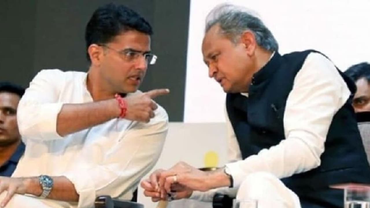 44 के सचिन पायलट से इतनी खुन्नस क्यों रखते हैं 73 के अशोक गहलोत?, जानें सबसे बड़े सवाल का जवाब 44 के सचिन पायलट से इतनी खुन्नस क्यों रखते हैं 73 के अशोक गहलोत?, जानें सबसे बड़े सवाल का जवाब