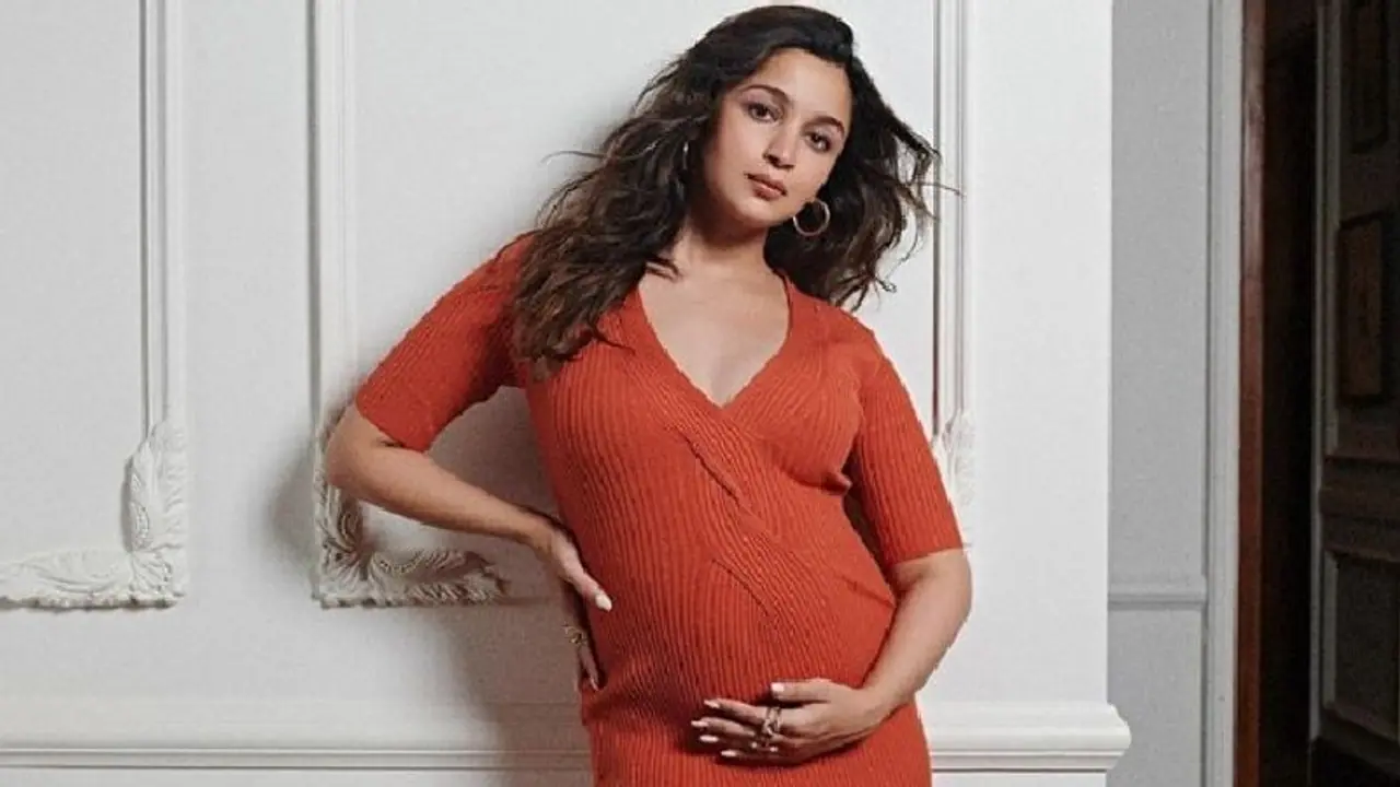 প্রেগনেন্সির সময়ে মায়েদের আরামদায়ক পোশাকের ব্র্যান্ড চালু করতে চলেছেন আলিয়া, এবিষয়ে কি বলছেন আলিয়া? প্রেগনেন্সির সময়ে মায়েদের আরামদায়ক পোশাকের ব্র্যান্ড চালু করতে চলেছেন আলিয়া, এবিষয়ে কি বলছেন আলিয়া?