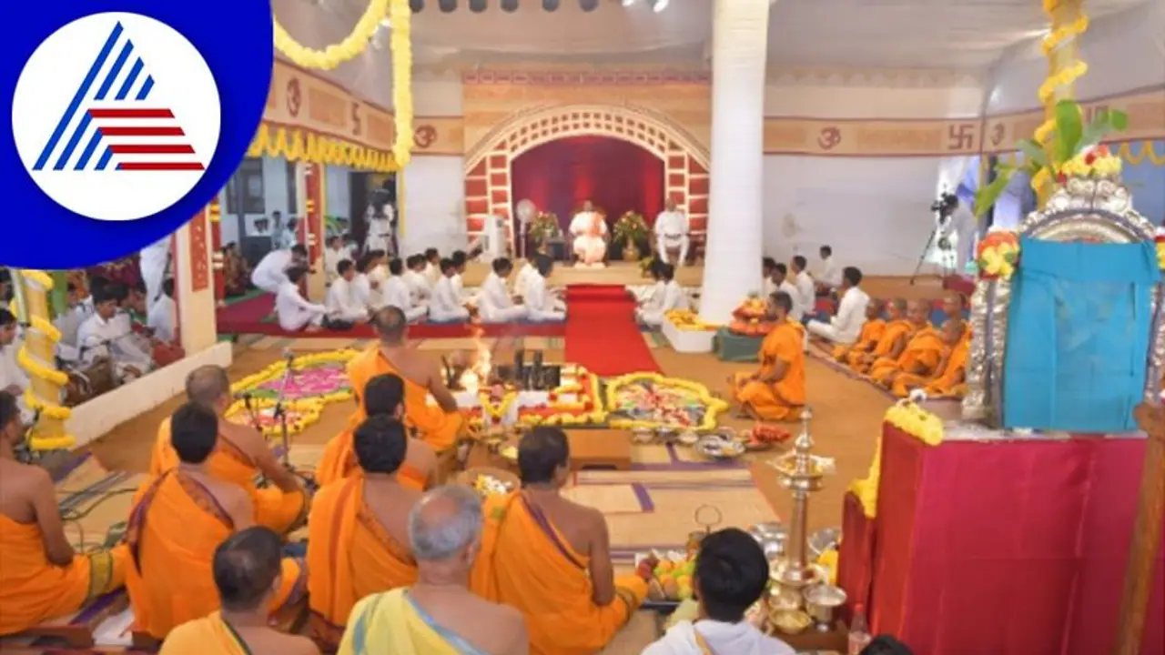 Chikkaballapur: ಸತ್ಯಸಾಯಿ ಗ್ರಾಮದಲ್ಲಿ ದಸರಾ ಮಹೋತ್ಸವಕ್ಕೆ ಚಾಲನೆ: ಚಂಡಿಕಾಯಾಗ ಆರಂಭ