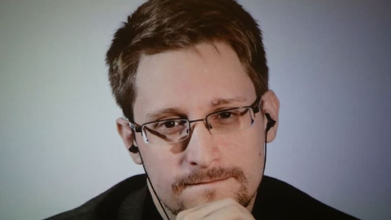 Vladimir Putin grants Russian citizenship to Edward Snowden; will he be sent to fight in Ukraine?