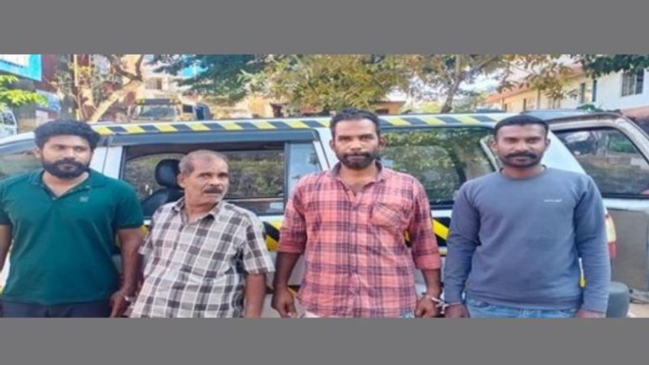 കൊച്ചിയിൽ യുവാവിനെ കൊല്ലാൻ ക്വട്ടേഷൻ; മൂന്നംഗ സംഘം ഉൾപ്പെടെ നാല് പേര് അറസ്റ്റിൽ കൊച്ചിയിൽ യുവാവിനെ കൊല്ലാൻ ക്വട്ടേഷൻ; മൂന്നംഗ സംഘം ഉൾപ്പെടെ നാല് പേര് അറസ്റ്റിൽ