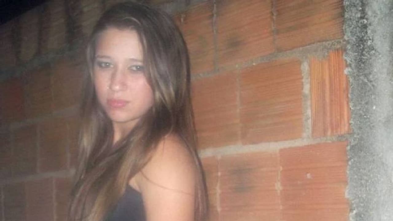 വയറ് കീറി കൊലപ്പെടുത്തിയ നിലയിൽ ഗർഭിണി, എന്തെങ്കിലും ആചാരത്തിന്റെ ഭാഗമോ എന്ന് സംശയിച്ച് പൊലീസ് വയറ് കീറി കൊലപ്പെടുത്തിയ നിലയിൽ ഗർഭിണി, എന്തെങ്കിലും ആചാരത്തിന്റെ ഭാഗമോ എന്ന് സംശയിച്ച് പൊലീസ്