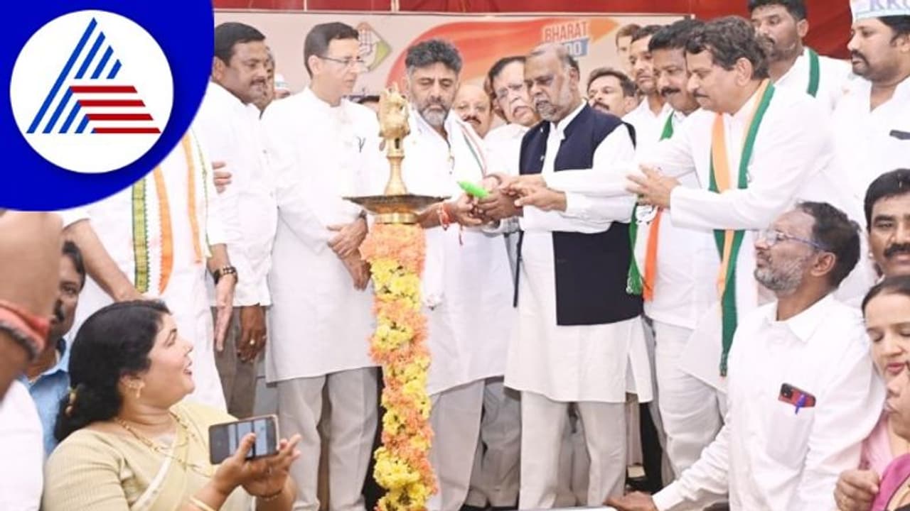 ಕಮಿಷನ್ ದಂಧೆಗೆ ಬಿಜೆಪಿ ಕಾರ್ಯಕರ್ತರೇ ಬೇಸರ; ರಣದೀಪ್ ಸಿಂಗ್ ಸುರ್ಜೇವಾಲ ಕಮಿಷನ್ ದಂಧೆಗೆ ಬಿಜೆಪಿ ಕಾರ್ಯಕರ್ತರೇ ಬೇಸರ; ರಣದೀಪ್ ಸಿಂಗ್ ಸುರ್ಜೇವಾಲ