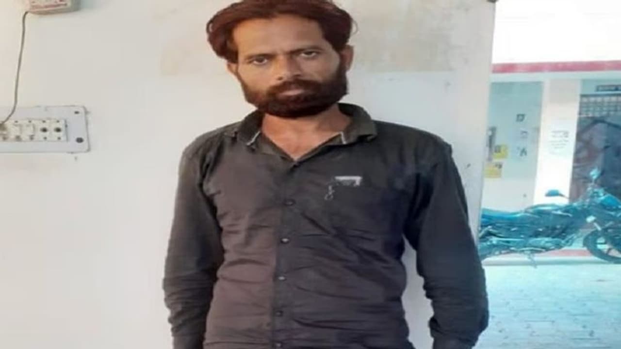 आगरा: पति की मौत के बाद शादीशुदा युवक से अफेयर, शादी का दबाव बनाने पर प्रेमी ने दी दर्दनाक मौत आगरा: पति की मौत के बाद शादीशुदा युवक से अफेयर, शादी का दबाव बनाने पर प्रेमी ने दी दर्दनाक मौत