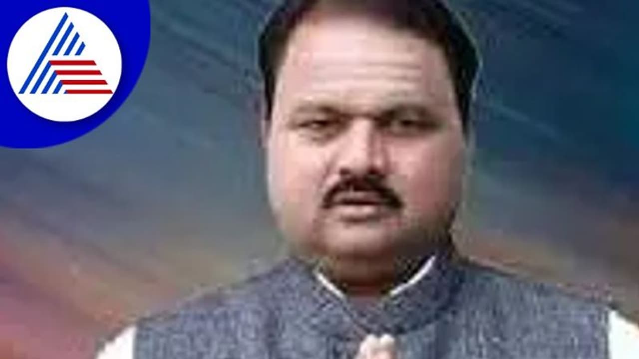 ಗೌನ್‌ ತಿರಸ್ಕರಿಸಿದ ಧಾರವಾಡ ಪಾಲಿಕೆ ಮೇಯರ್‌