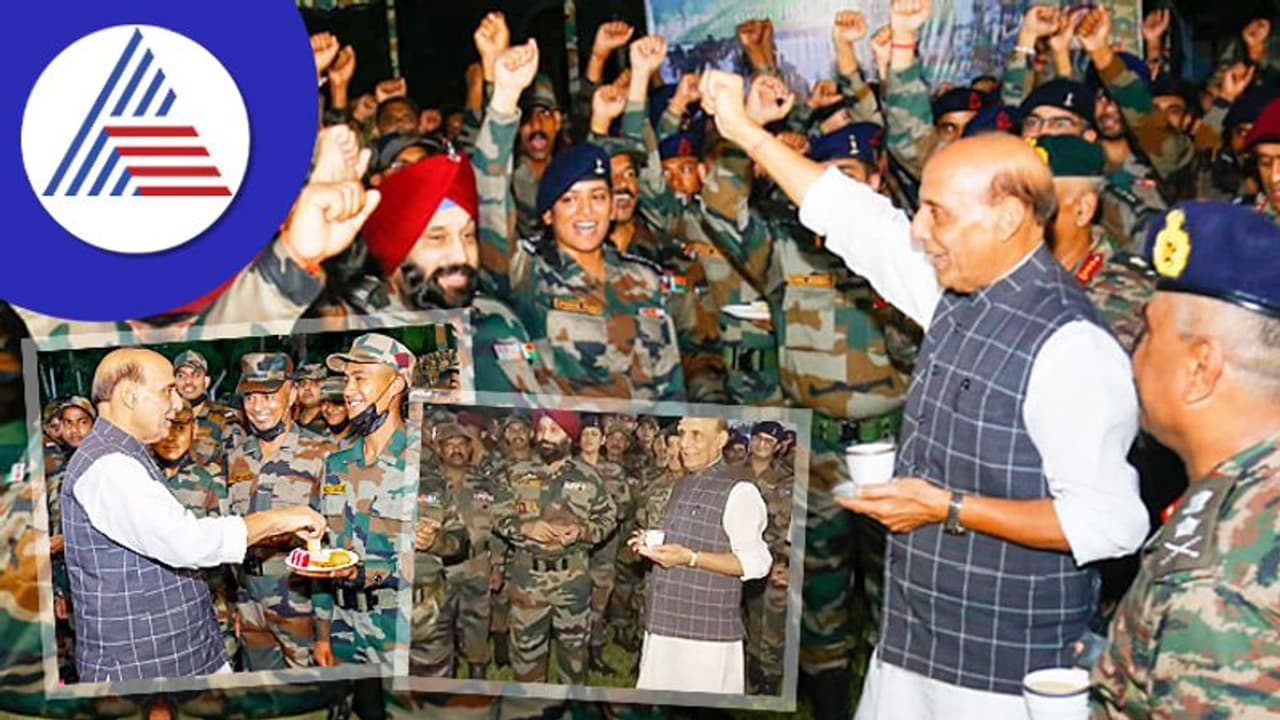 ఇండియన్ ఆర్మీ జవాన్లతో కలిసి ‘సందేసే ఆతే హై’ పాట పాడిన రాజ్ నాథ్ సింగ్.. వైరల్ అవుతున్న వీడియో ఇండియన్ ఆర్మీ జవాన్లతో కలిసి ‘సందేసే ఆతే హై’ పాట పాడిన రాజ్ నాథ్ సింగ్.. వైరల్ అవుతున్న వీడియో