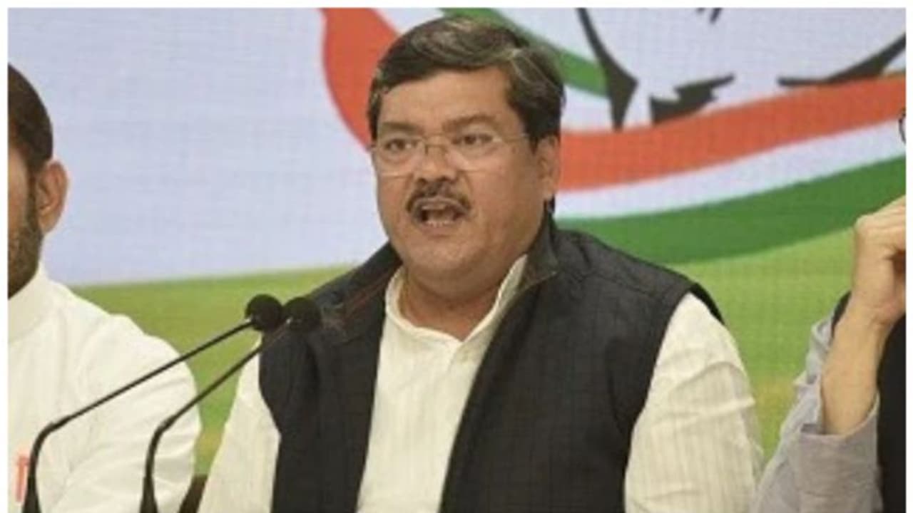  മത്സരിക്കാൻ മുകുൾ വാസ്നികും? ജി 23ൽ നിന്നൊരു ഔദ്യോ​ഗികസ്ഥാനാർത്ഥിയോ!