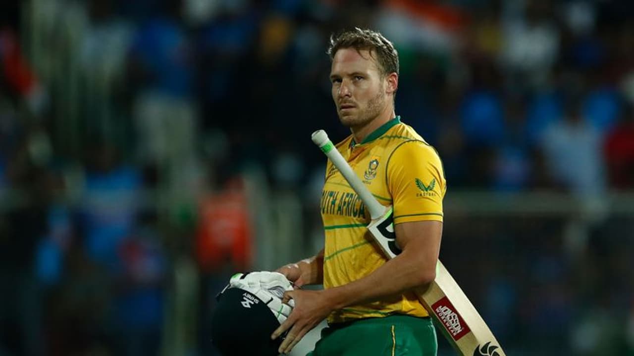 കരിയറില് ആദ്യം, അര്ഷ്ദീപിന്റെ സ്വിംഗിന് മുന്നില് റെക്കോര്ഡ് കൈവിട്ട് ഡേവിഡ് മില്ലര് കരിയറില് ആദ്യം, അര്ഷ്ദീപിന്റെ സ്വിംഗിന് മുന്നില് റെക്കോര്ഡ് കൈവിട്ട് ഡേവിഡ് മില്ലര്