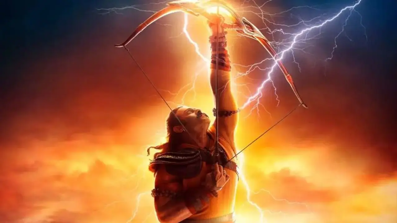 Adipurush First Look: On the 5th day of Navratri, Prabhas took a bow-arrow and posed like Lord Ram