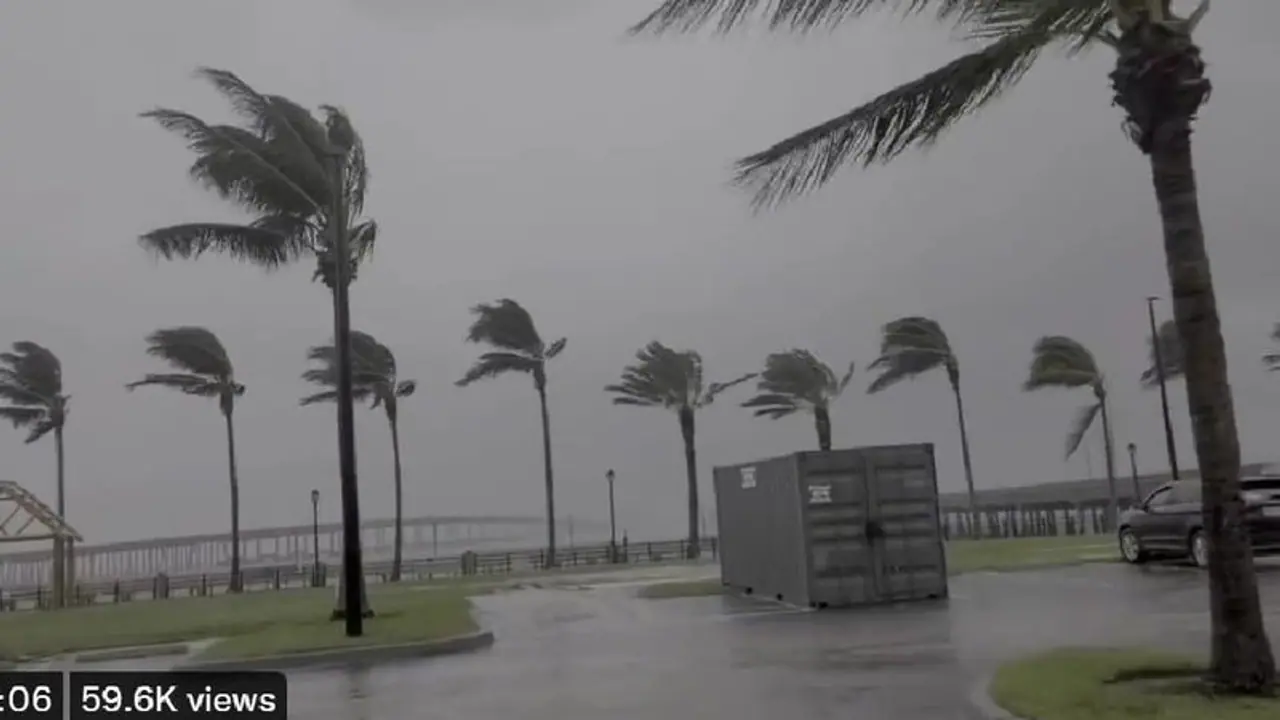 தீவிரமடையும் மோக்கா புயல்..! தமிழகத்தில் எந்த எந்த மாவட்டங்களுக்கு மழை எச்சரிக்கை.? வானிலை மையம் தகவல்